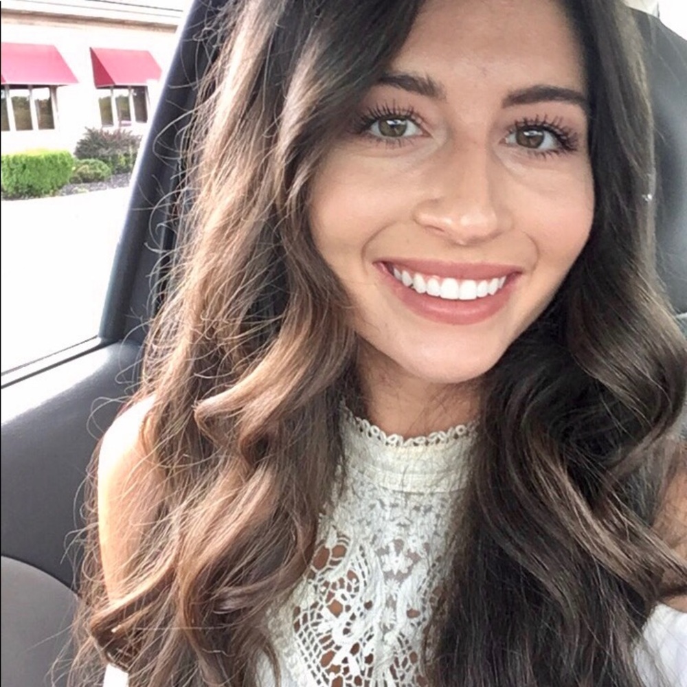 Meet your Posher, Domnique